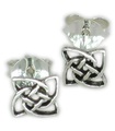 Petites boucles d'oreilles carrées en argent de style celtique .925 x1 paire de clous