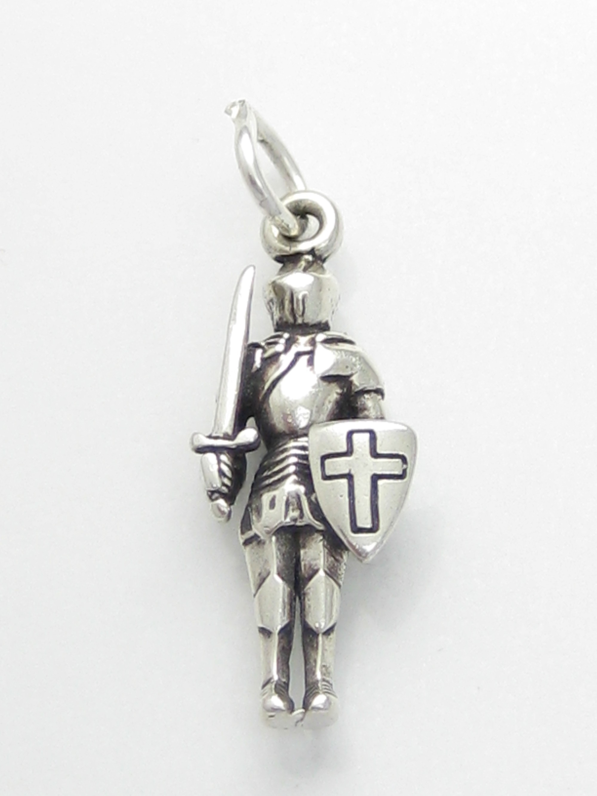 Knight in a suit of armour sterling silver charm .925 x1 Knights charms