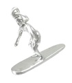 Ciondolo in argento sterling surfista sulla tavola da surf .925 x 1 Ciondoli per tavola da surf