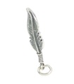 Feather 2D charm i sterling silver .925 x 1 Fjädrar